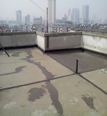 铁岭漏水维修 楼顶漏水是什么原因，楼顶漏水维修方法是什么?